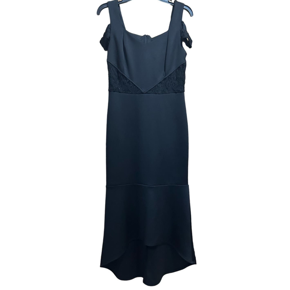 Black En Focus Formal Black Tie long Dress gown Ball Dance Off shoulder Fitted